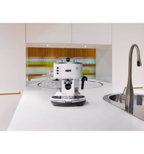 De’Longhi ECO 311.W Manuel Machine à expresso 1,4 L