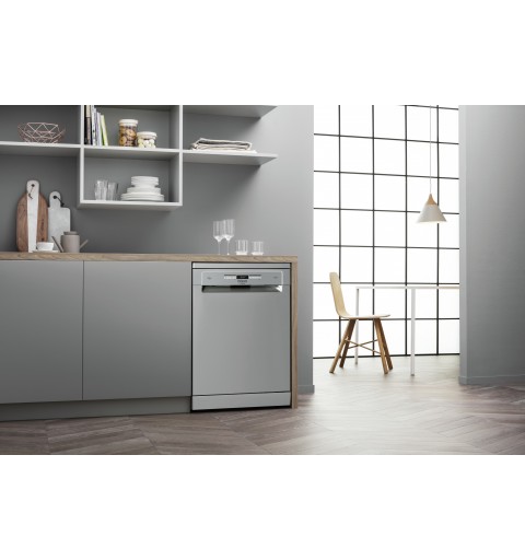 Hotpoint HFO 3O32 CW X Freistehend 14 Maßgedecke D