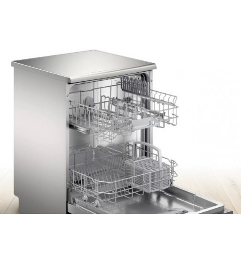 Bosch Serie 2 SMS2ITI11E dishwasher Freestanding 12 place settings E