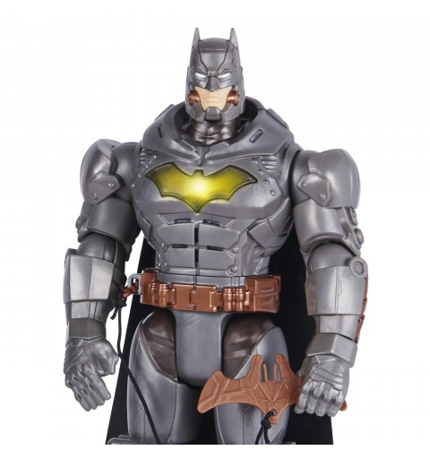 DC Comics , Battle Strike Batman, Figurine articulée Batman de 30 cm, 5 accessoires, plus de 20 effets sonores, jouets à