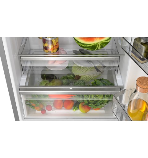 Bosch Serie 6 KGN49AICT fridge-freezer Freestanding 440 L C Stainless steel