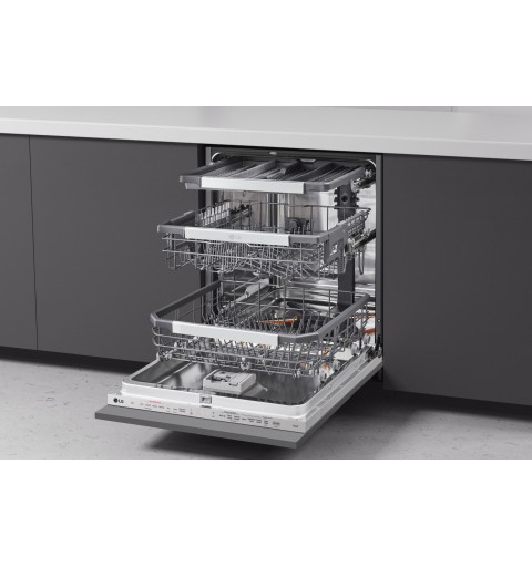 LG DB475TXS.AASQEIS dishwasher Fully built-in 14 place settings A