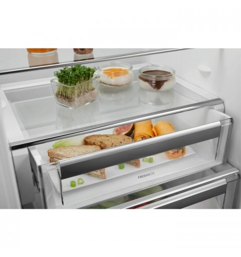 Electrolux KNT6TE18S fridge-freezer Built-in 254 L E White