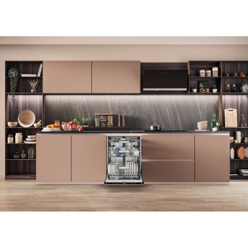 Hotpoint H7I HT59 L Completamente integrado 15 cubiertos B