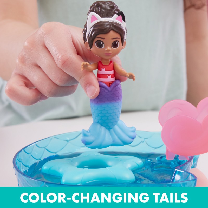 Gabby's Dollhouse , Purr-ific Pool Playset with Gabby and MerCat Figures, Color-Changing Mermaid Tails and Pool Accessories