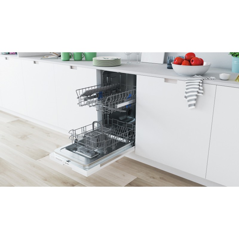 Indesit DI9E 2B10 dishwasher Fully built-in 9 place settings F