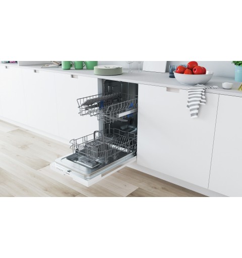 Indesit DI9E 2B10 lave-vaisselle Entièrement intégré 9 couverts F