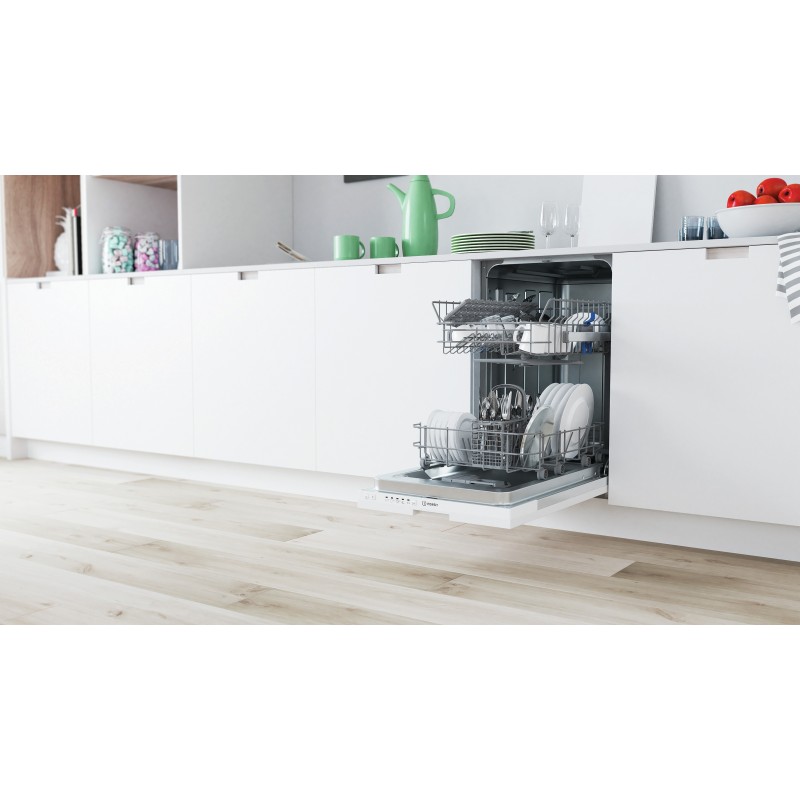 Indesit DI9E 2B10 lave-vaisselle Entièrement intégré 9 couverts F