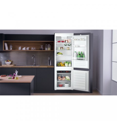 Hotpoint BCB 7525 D2 Built-in 289 L E White