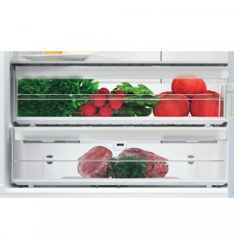 Hotpoint Total No Frost Frigorifero combinato HA70BI 932 S