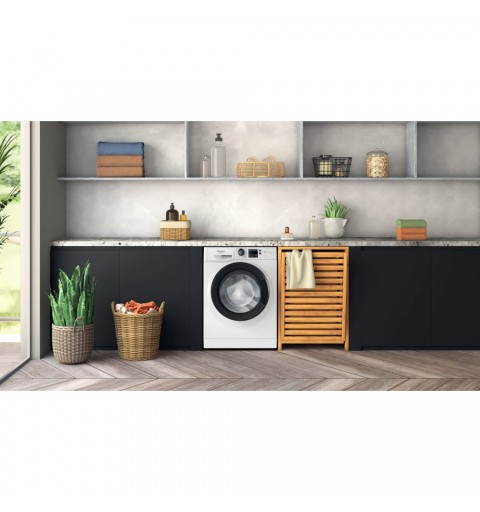 Hotpoint NF746WK IT lavadora Carga frontal 7 kg 1400 RPM Blanco