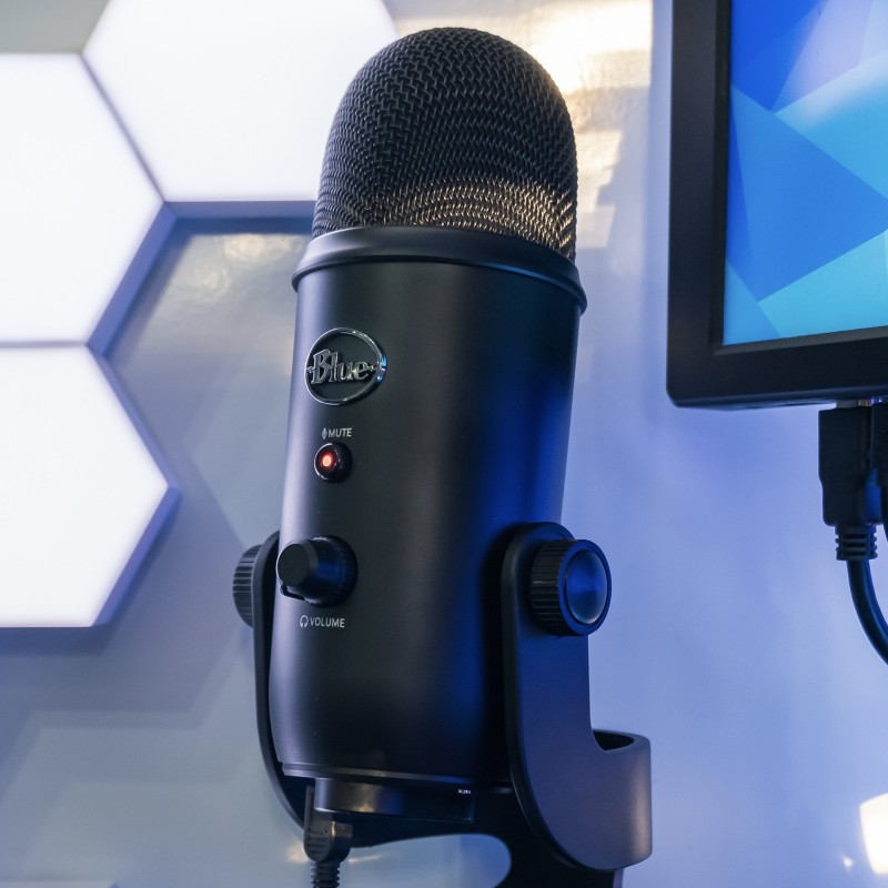 Blue Microphones Blue Yeti USB Mic