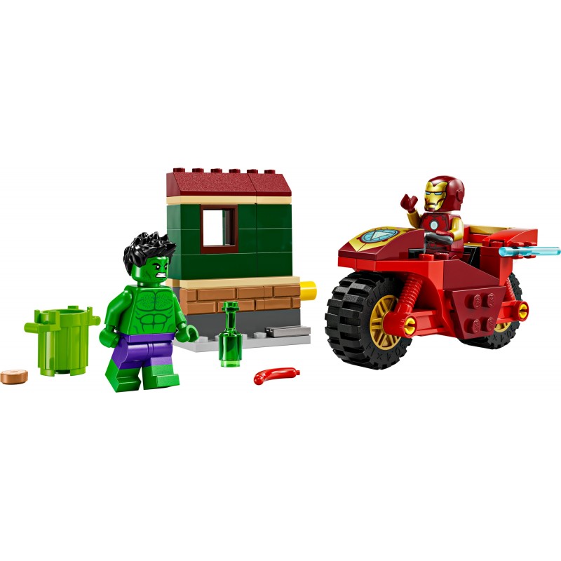 LEGO Iron Man avec une moto et Hulk