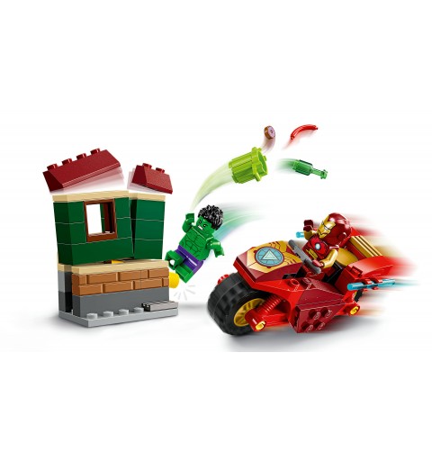 LEGO Iron Man avec une moto et Hulk