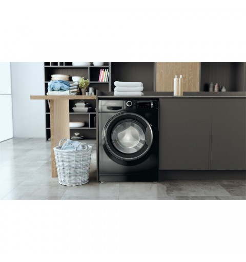 Hotpoint NBT 116 BLACK IT machine à laver Charge avant 11 kg 1400 tr min Noir