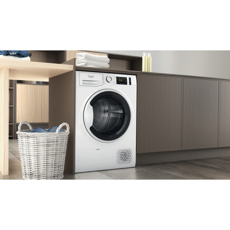 Hotpoint Ariston NT M11 92WK IT R secadora Independiente Carga frontal 9 kg A++ Blanco