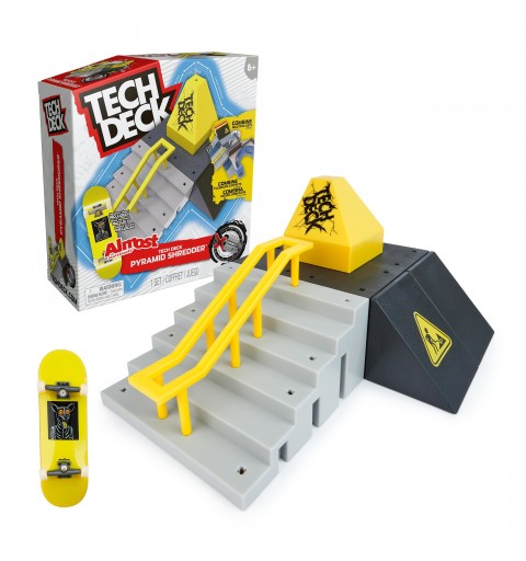 Tech Deck , Pyramid Shredder, X-Connect Park Creator, Customizable and Buildable Ramp Set with Exclusive Fingerboard, Kids Toy