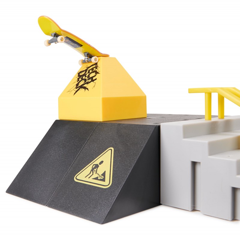 Tech Deck , Pyramid Shredder, X-Connect Park Creator, set di rampe da personalizzare e costruire con fingerboard speciale,