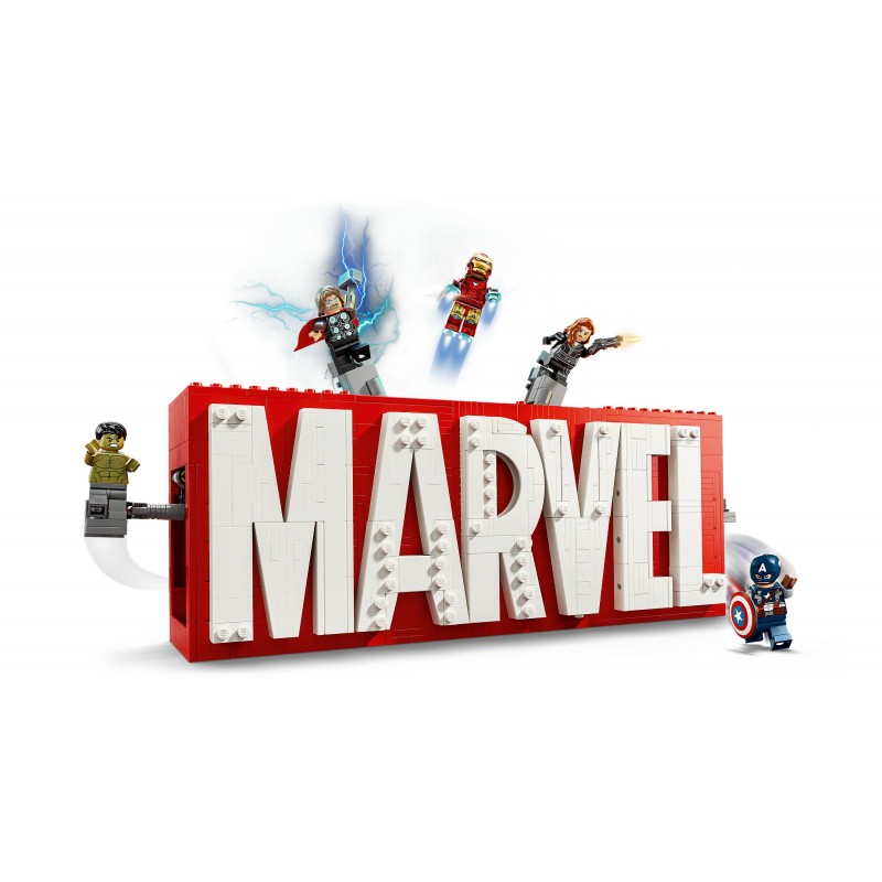 LEGO MARVEL Logo & Minifigures